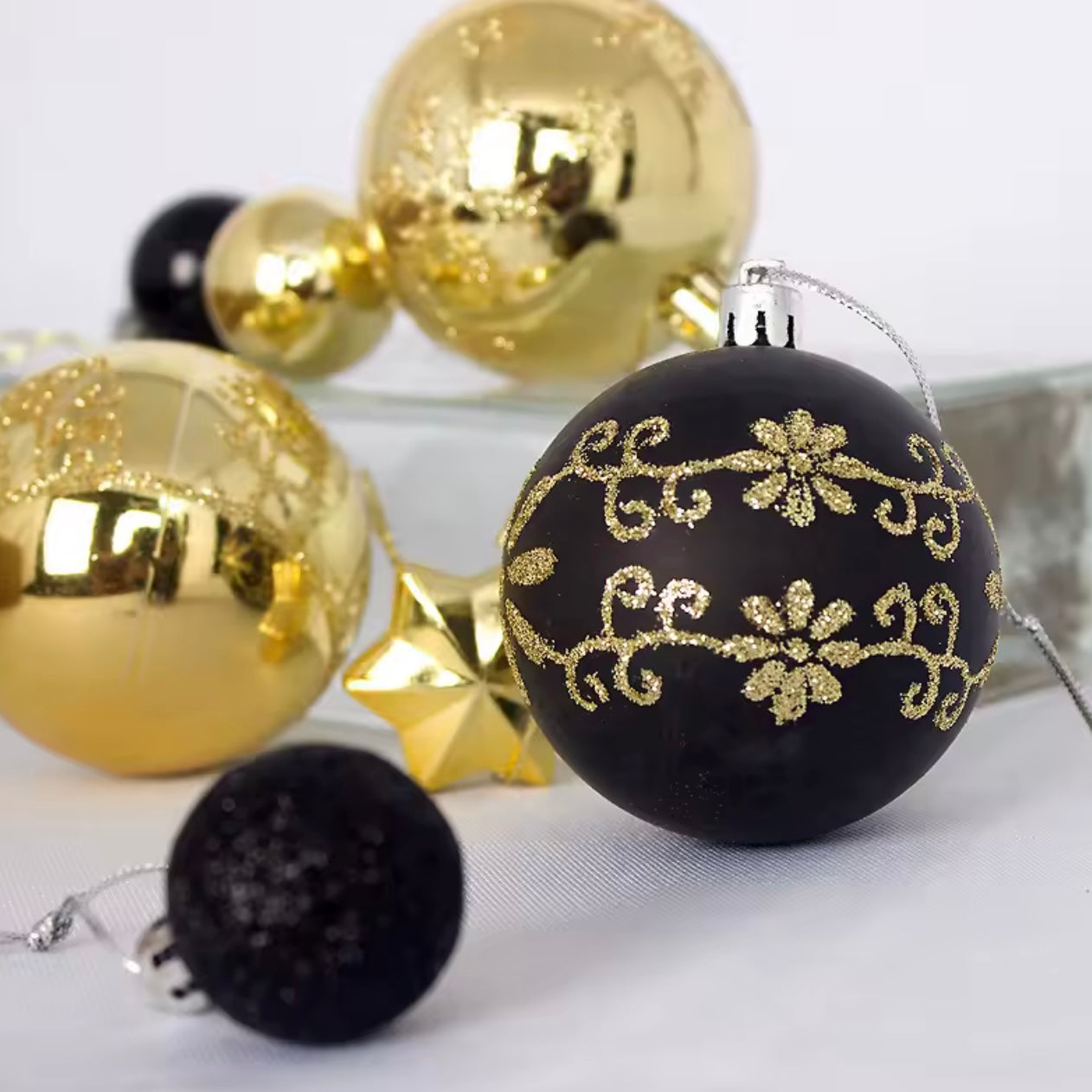 Zenora 44pcs Christmas Ball Hanging Ornaments