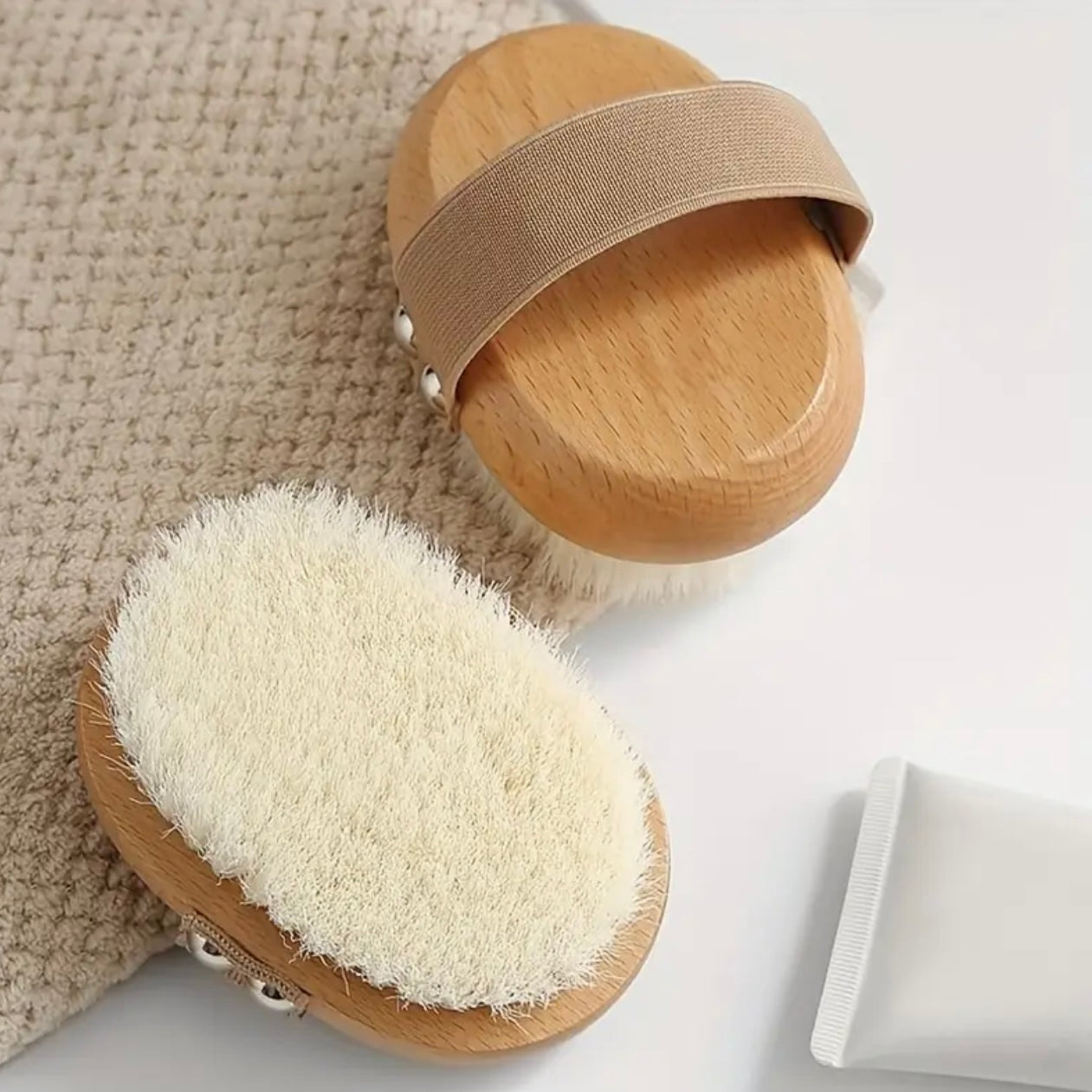 Zenora 2pcs Natural Wooden Bath Brush Set