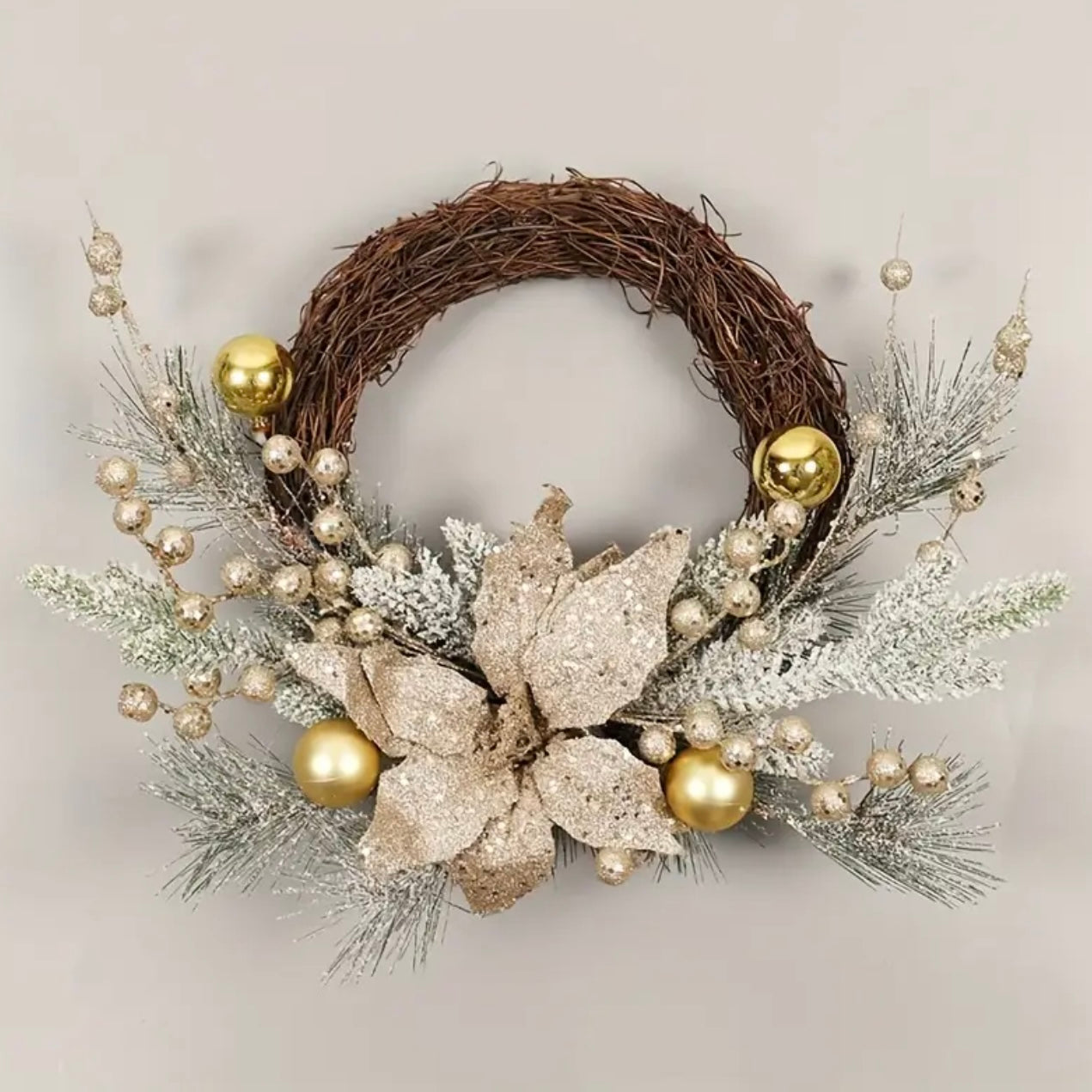 Zenora Christmas Wreath with Golden Balls & Pine Cones