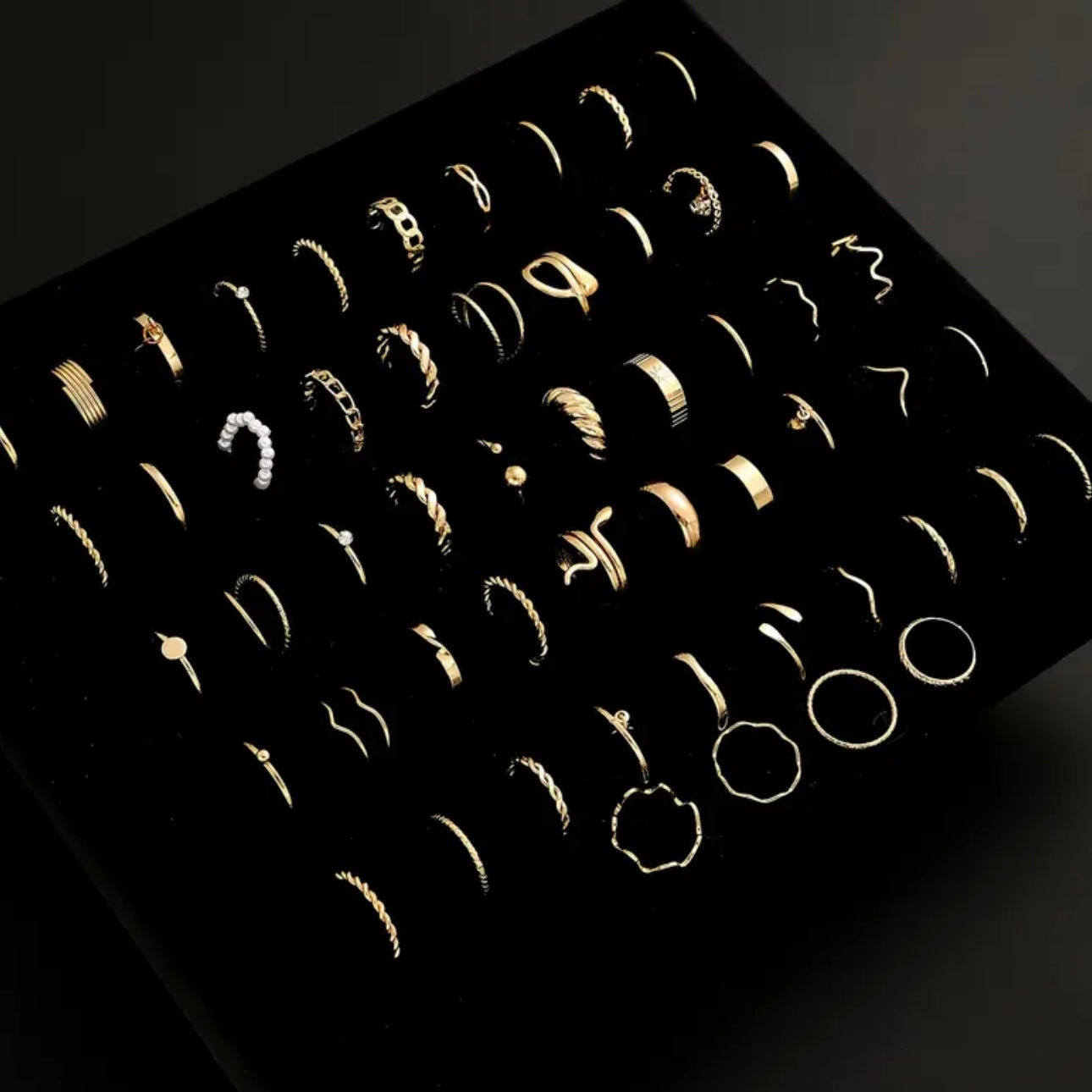 Serpentine Éclat 54-Piece Stackable Ring Set