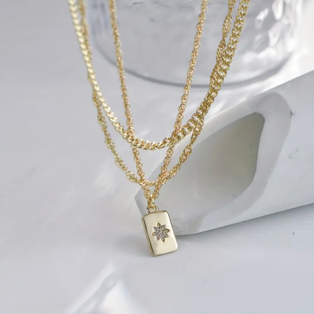 Noir 3pcs Twisted Water Wave & Square Pendant Necklace Set for Women