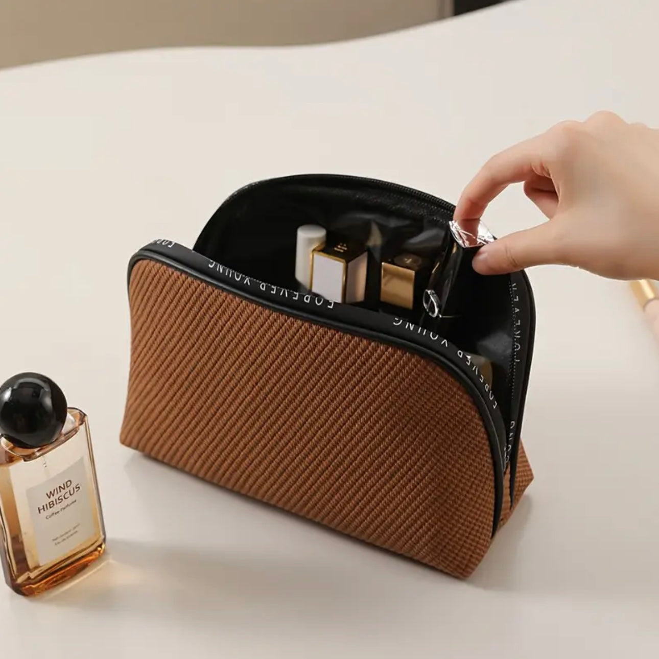 Zenora Large Capacity Minimalist Makeup Organizer