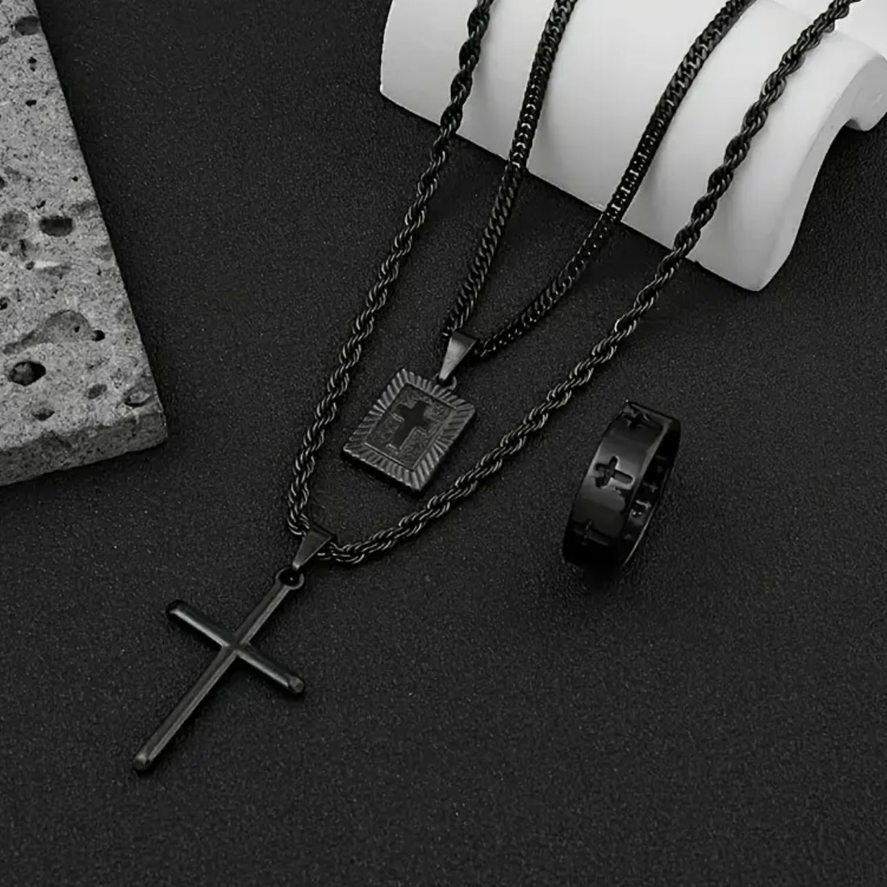 3pcs Men’s Heavy-Duty Interlocking Link Necklace & Ring Set