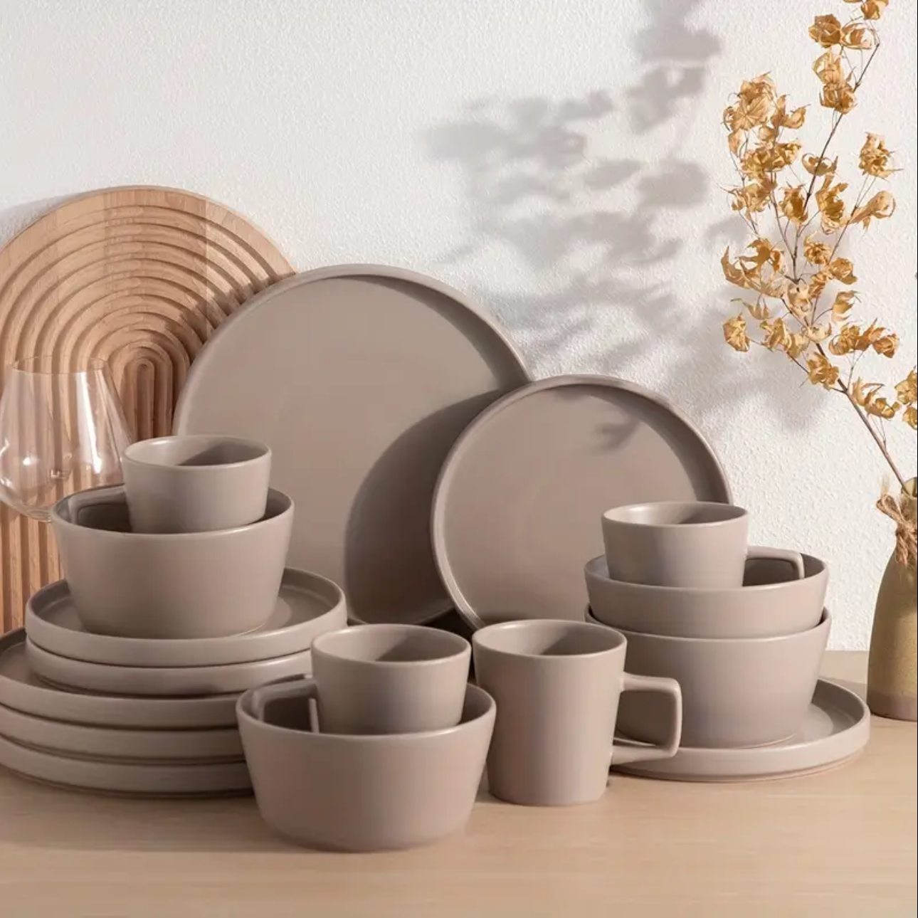 Zenora 16pcs Nordic Vintage Cream & Matte Brown Dinnerware Set