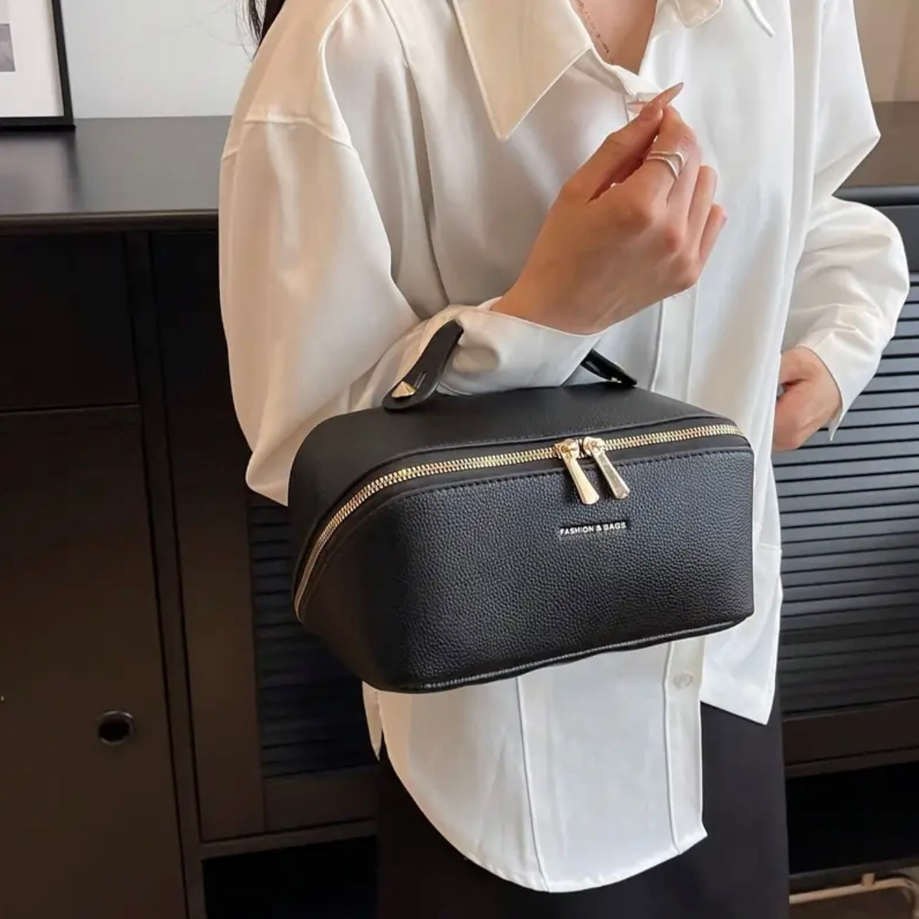 Zenora Large Synthetic Leather Travel Makeup Bag