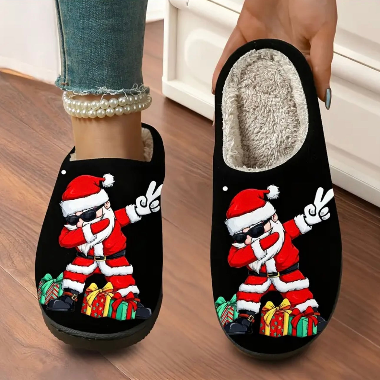 Zenora Men’s & Women’s Christmas Plush Slippers