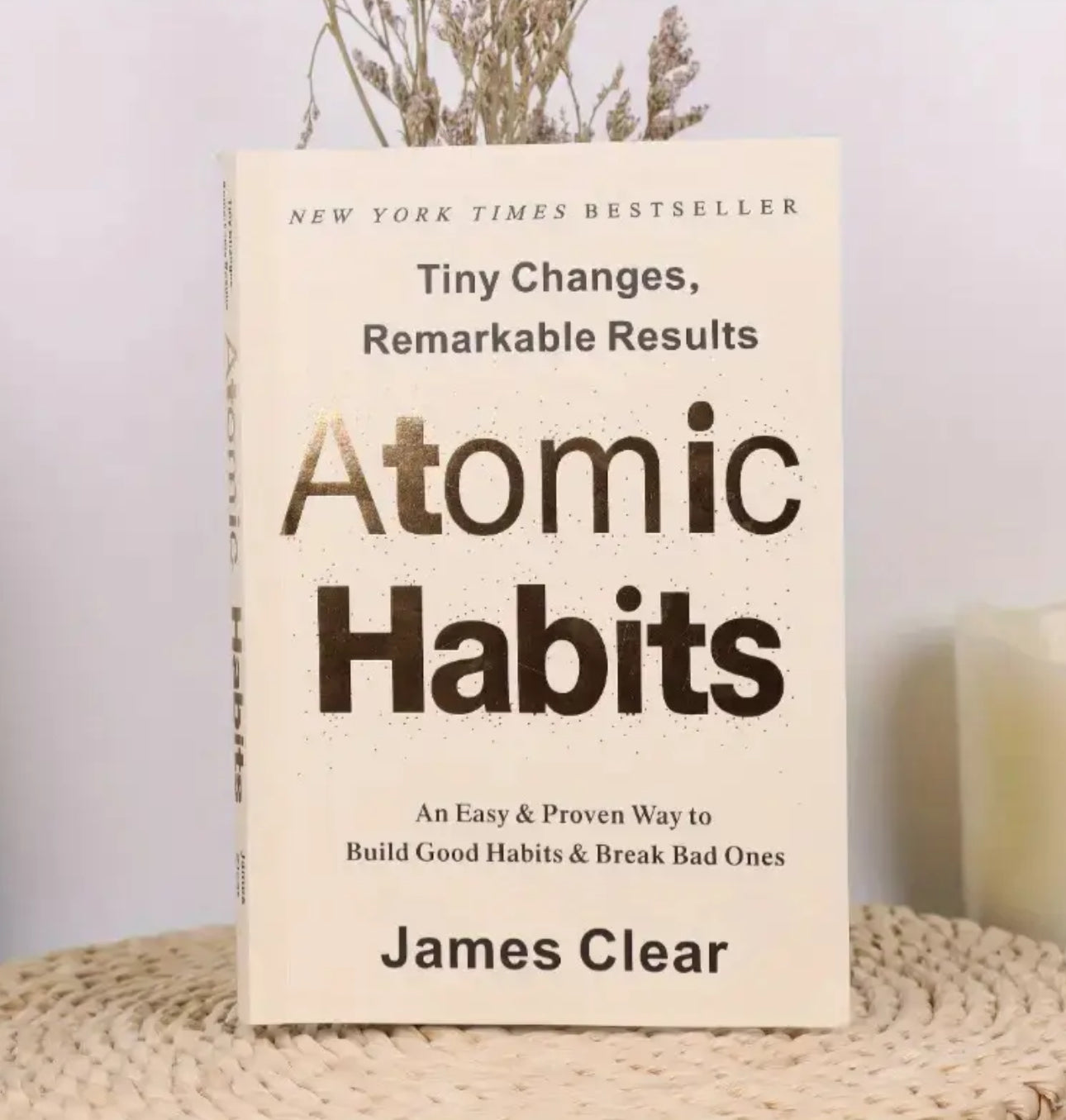 Atomic Habits by James Clear – Minimalist Hardcover Edition