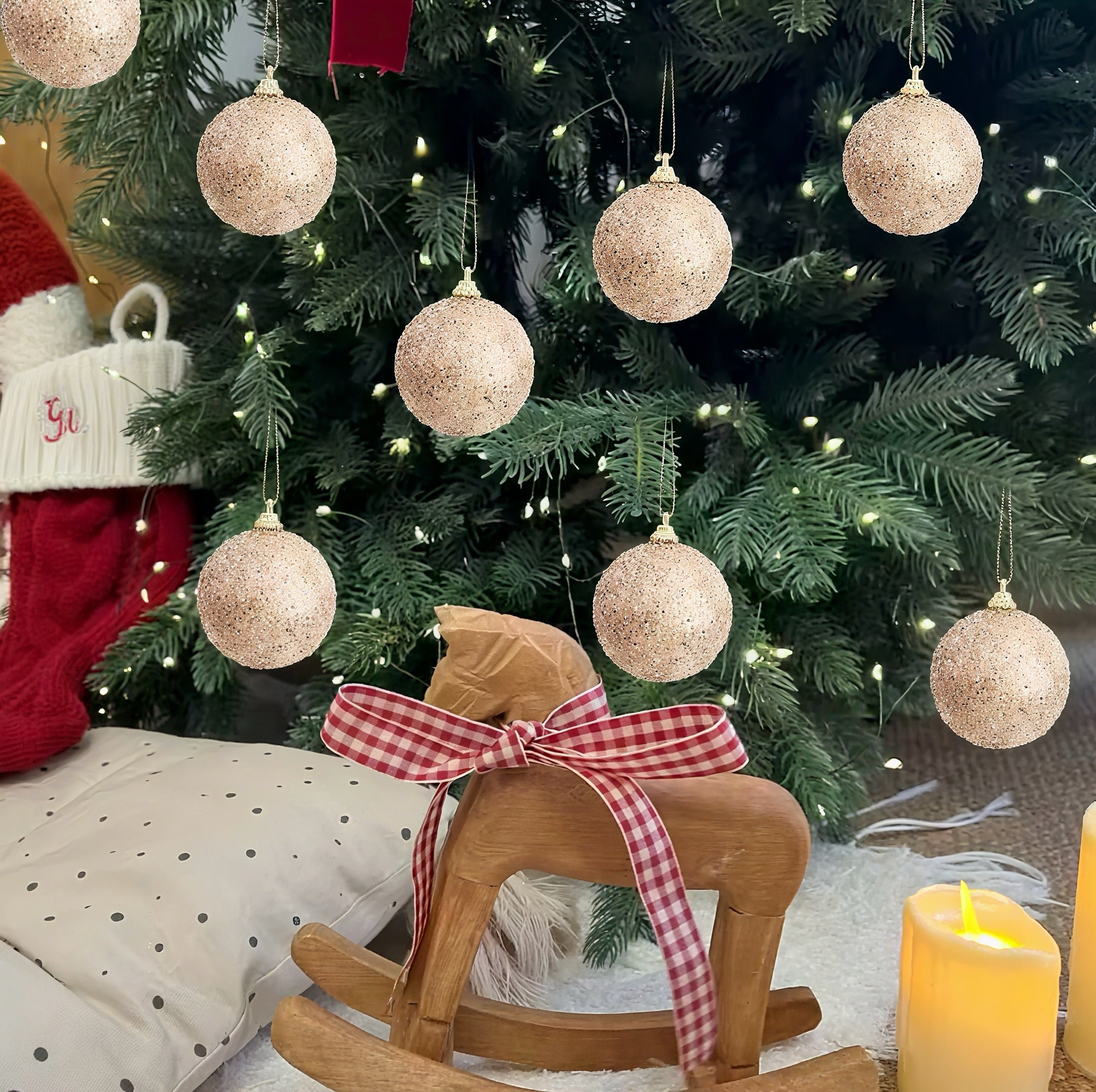 Zenora Champagne Gold Glitter Christmas Balls