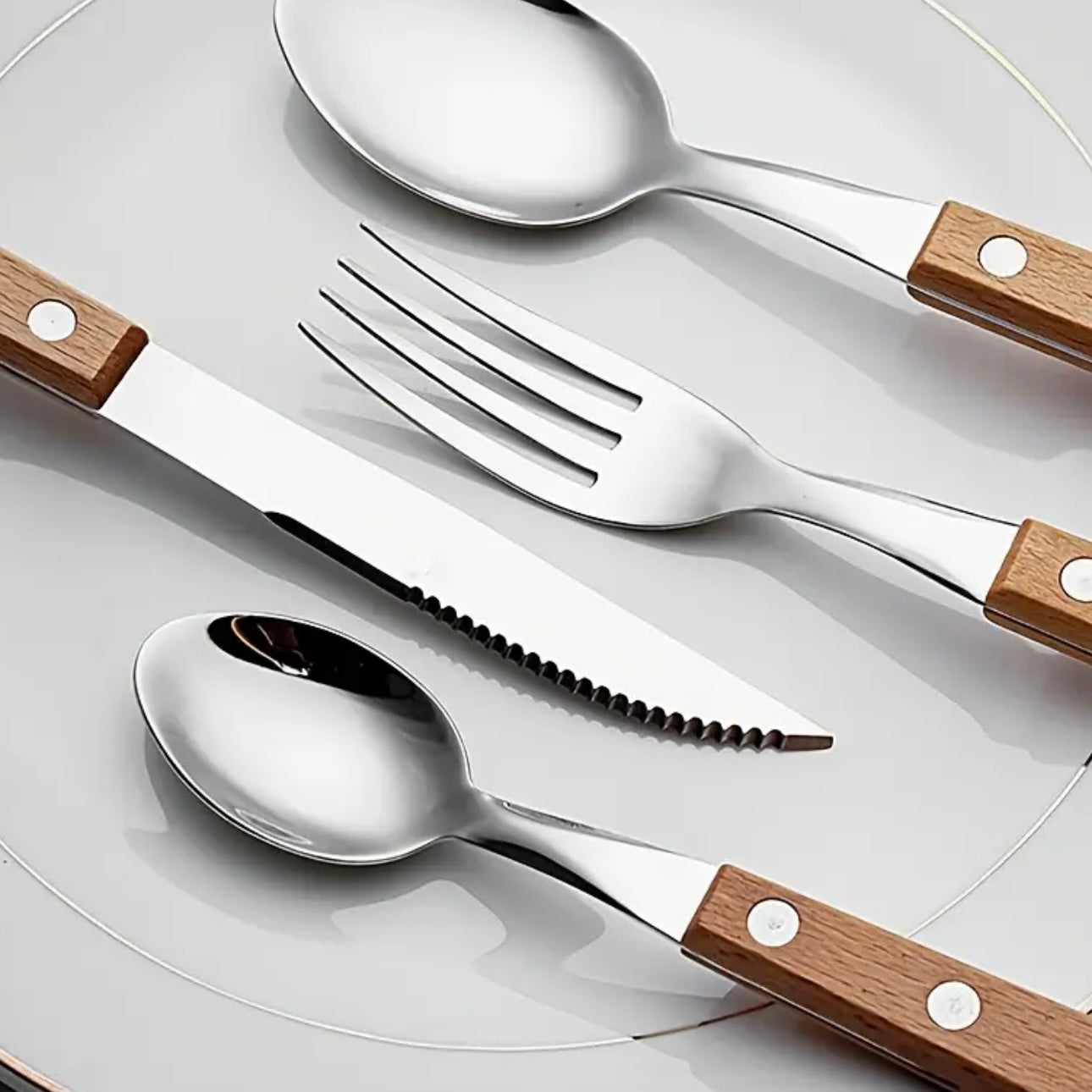 Kurohana Cutlery Set — 8/16/24-Piece Stainless Steel Tableware with Solid Wood Handles