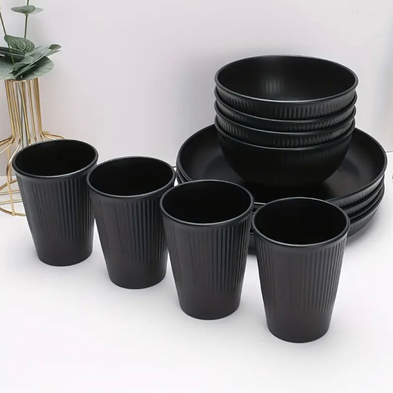 Zenora 18-Piece Durable Reusable Tableware Set