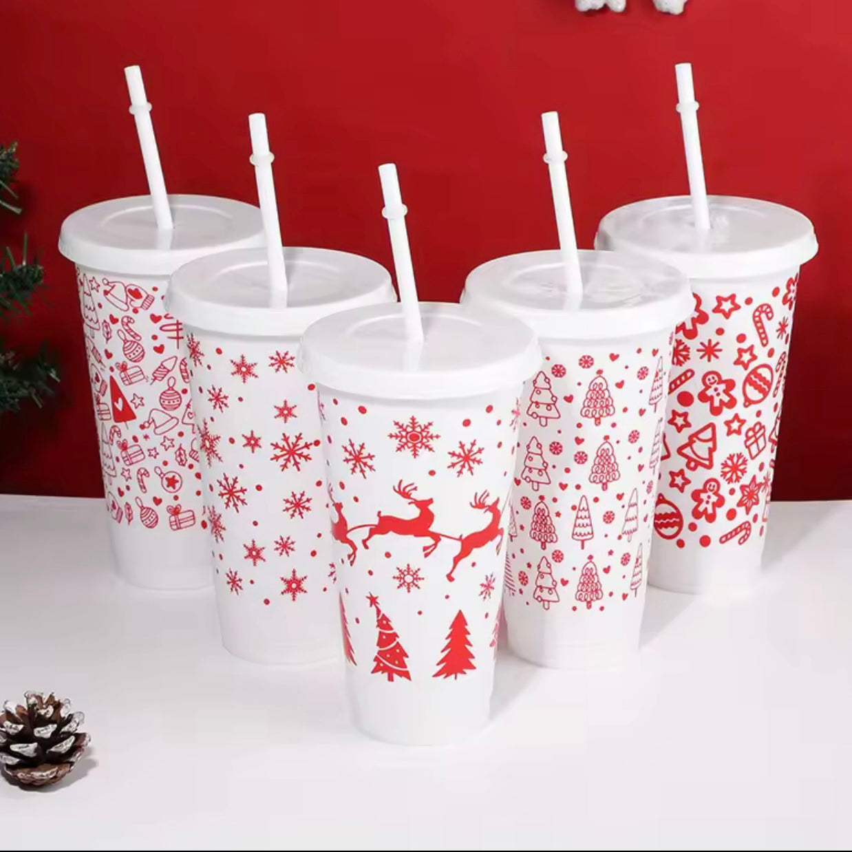 Zenora 5-Piece Reusable Christmas Coffee Cup Set with Lids