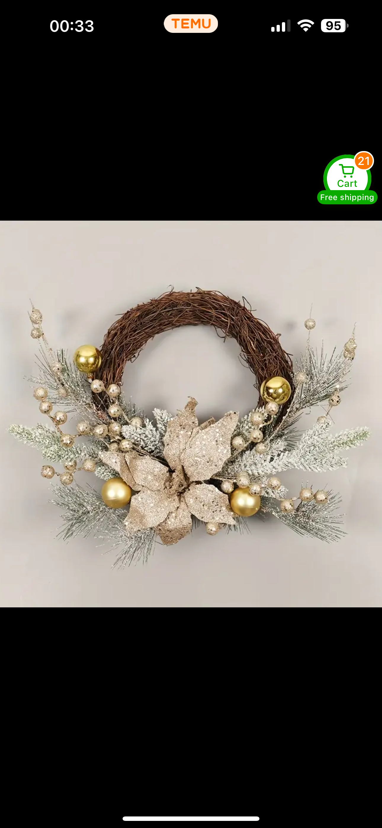 Zenora Christmas Wreath with Golden Balls & Pine Cones