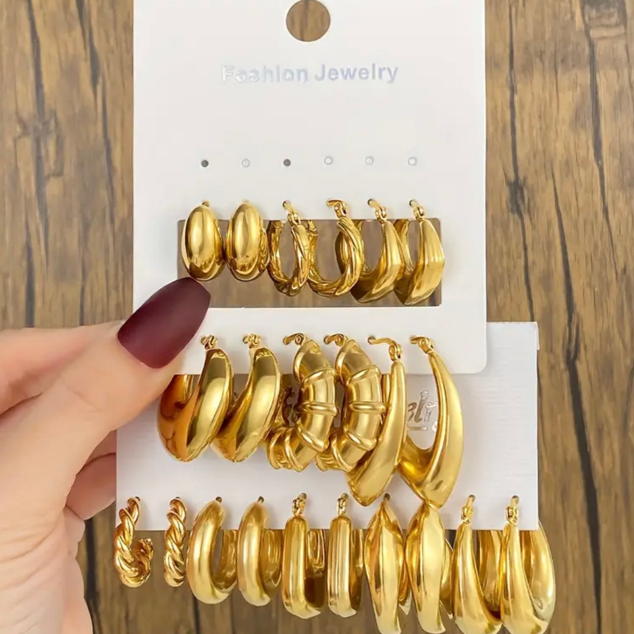 Éclat Luxe 10pcs Women’s Signature Earrings Set