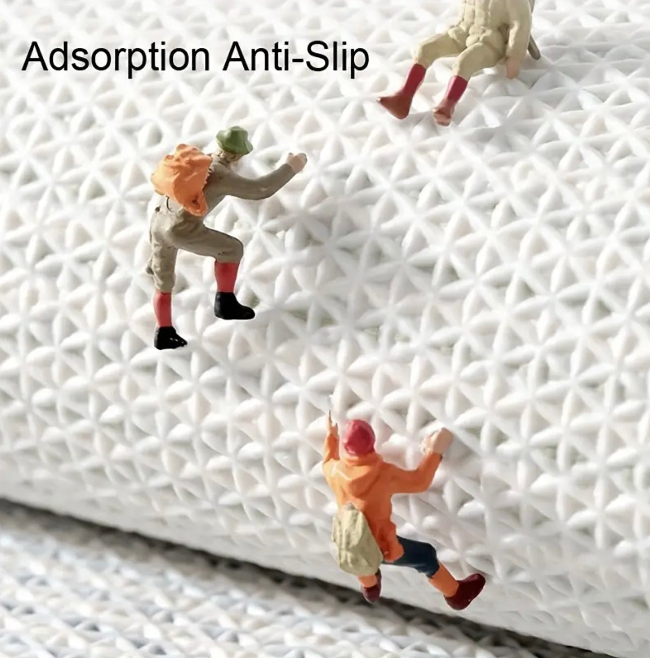 Zenora Snowy Cheer Christmas Mat